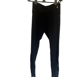 Good American Performance leggings  Size 2